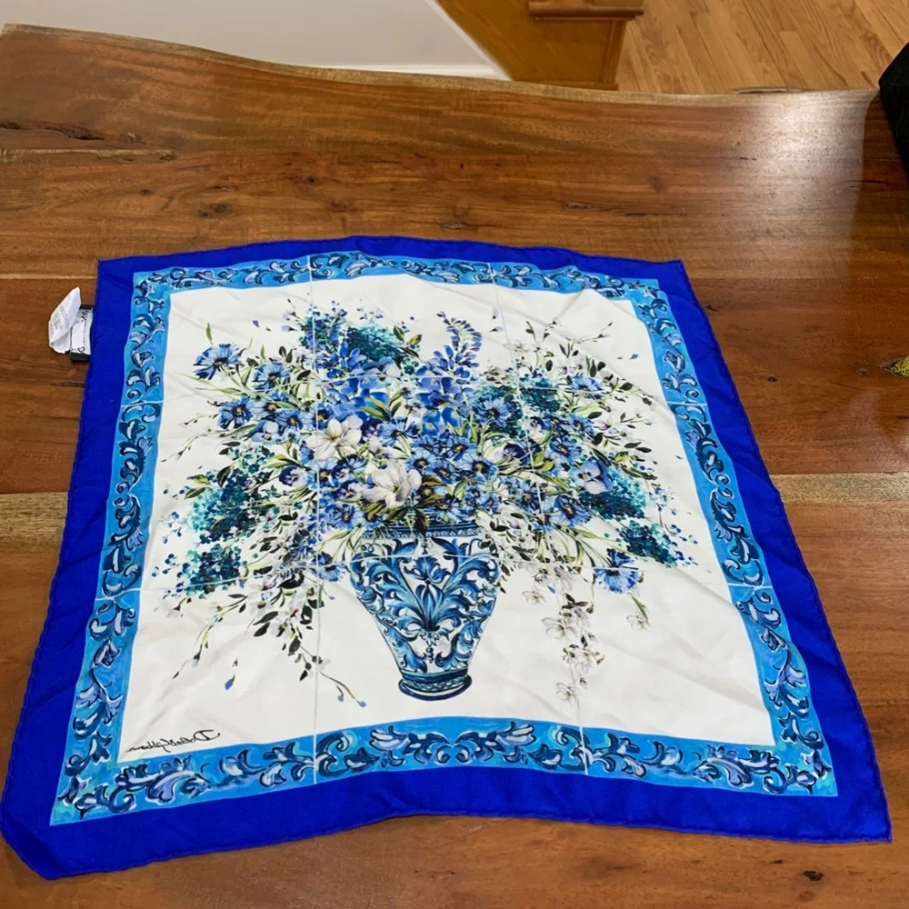 DOLCE & GABBANA Square Silk Scarf Blue white Vase floral flower 50x50 twilly D&G